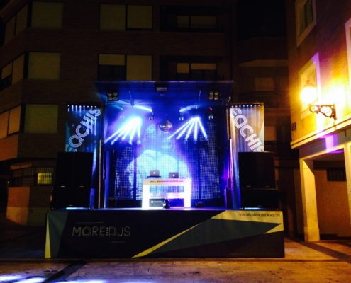 Camion Escenario con iluminación